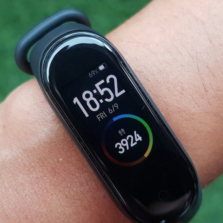 مچ بند هوشمند شیائومی مدل Mi Band 5 NFC
