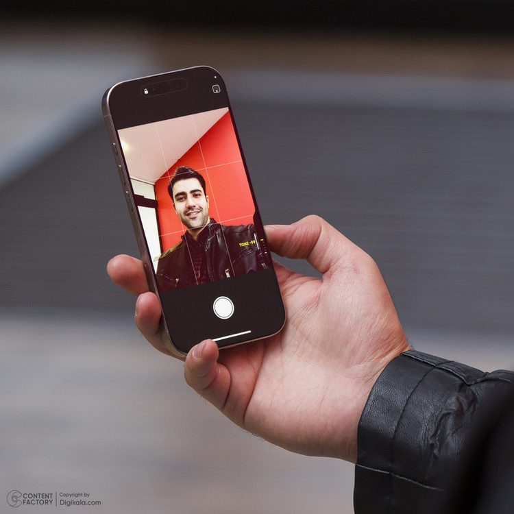 گوشی موبایل اپل مدل iPhone 16 Pro ZAA دو سیم کارت ظرفیت 256 گیگابایت و رم 8 گیگابایت - به همراه شارژر