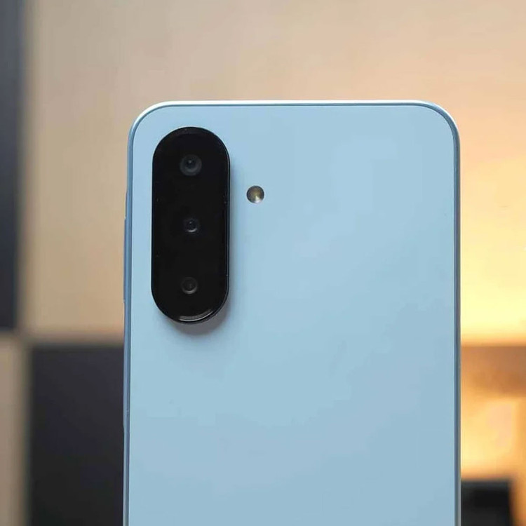 گوشی موبایل سامسونگ مدل Galaxy A17 4G دو سیم کارت ظرفیت 128 گیگابایت و رم 6 گیگابایت - ویتنام - به همراه شارژر 25 وات سامسونگ