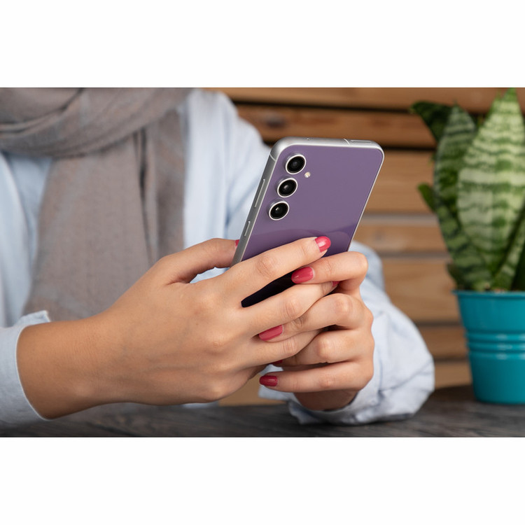 گوشی موبایل سامسونگ مدل Galaxy S23 FE دو سیم کارت ظرفیت 256 گیگابایت و رم 8 گیگابایت به همراه شارژر سامسونگ