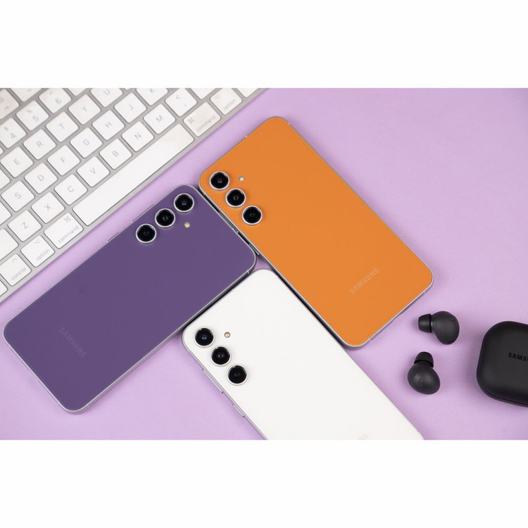 گوشی موبایل سامسونگ مدل Galaxy S23 FE دو سیم کارت ظرفیت 128 گیگابایت و رم 8 گیگابایت به همراه شارژر سامسونگ - ویتنام
