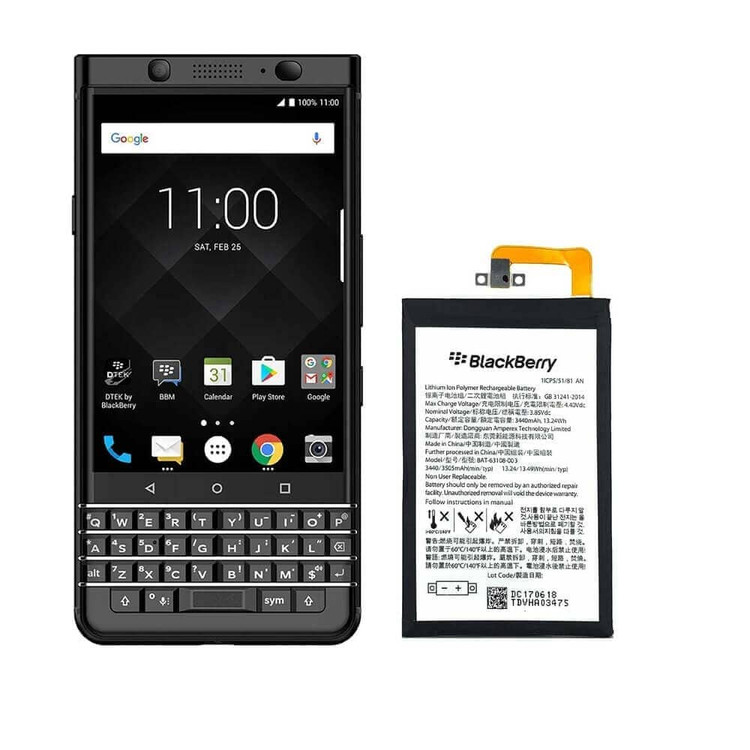 تصویری از گوشی بلکبری Keyone با صفحه کلید فیزیکی و نمایشگر فعال